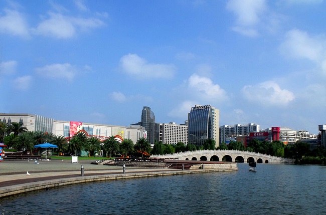 c2fdfc039245d688382c5da6acc27d1ed21b2482-1.jpg
